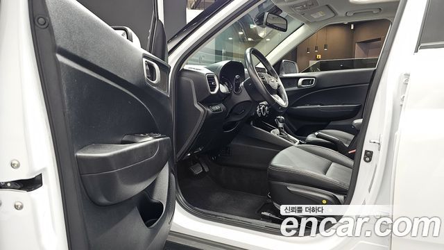 Hyundai Venue 2023 thumb 11