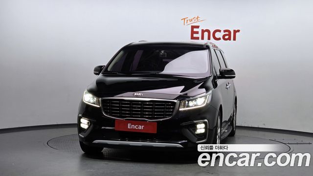 Kia Carnival 2018 thumb 4