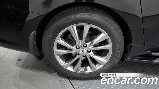 Kia Carnival 2018 thumb 6