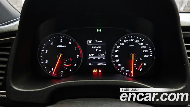 Hyundai Avante 2017 thumb 9