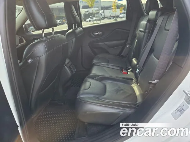 Jeep Cherokee 2016 thumb 10