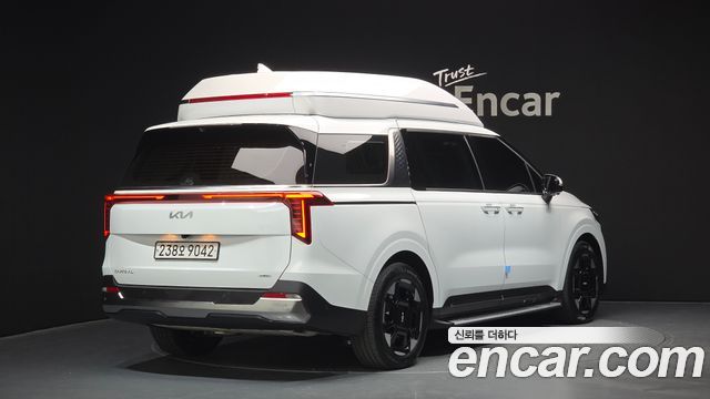 Kia Carnival 2024 thumb 3