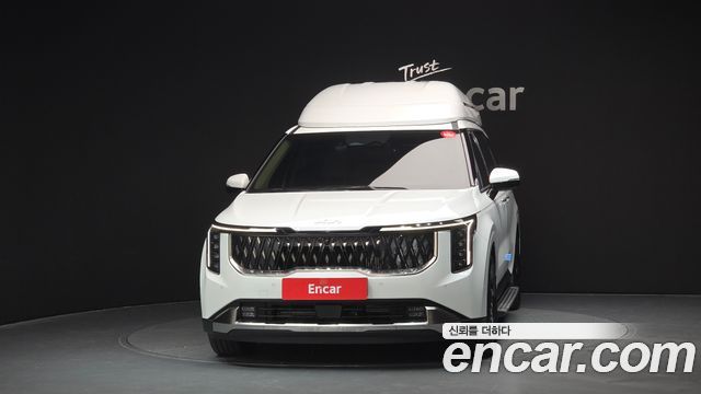 Kia Carnival 2024 thumb 4