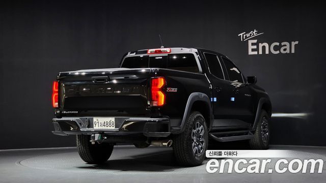 Chevrolet Colorado 2024 thumb 3