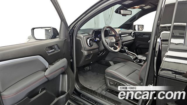 Chevrolet Colorado 2024 thumb 11