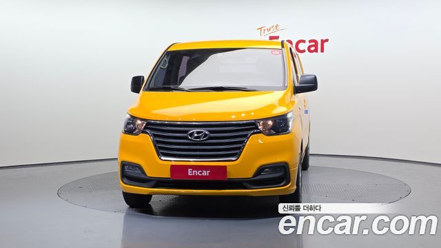 Hyundai Starex 2019 thumb 3