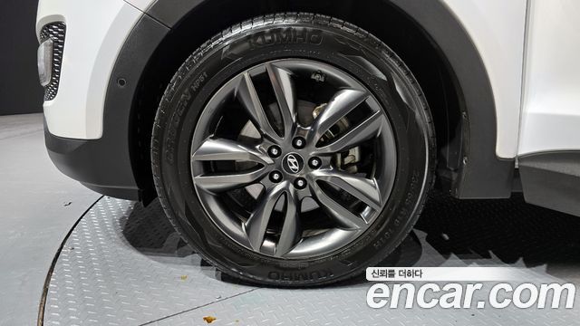 Hyundai Santa Fe 2013 thumb 5