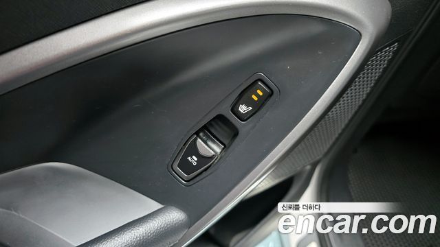 Hyundai Santa Fe 2013 thumb 12