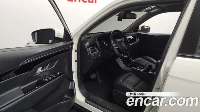 SsangYong Korando 2023 thumb 11