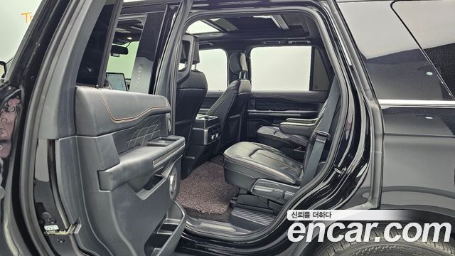 Ford Expedition 2022 thumb 12