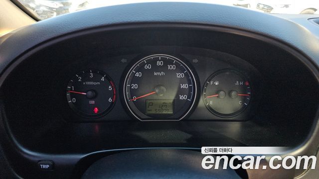 Hyundai Starex 2015 thumb 8