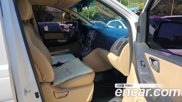 Hyundai Starex 2015 thumb 10