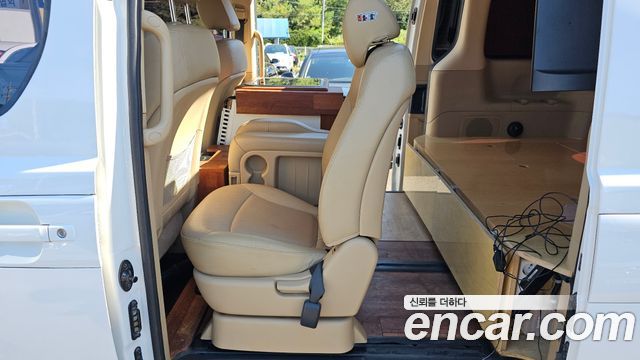 Hyundai Starex 2015 thumb 12