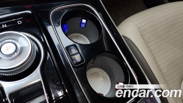 Kia Carnival 2022 thumb 9