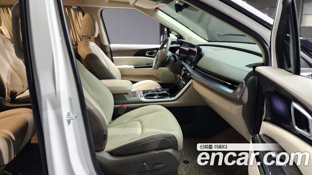 Kia Carnival 2022 thumb 10