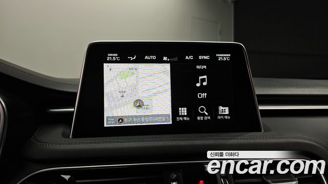 Genesis G70 2019 thumb 11