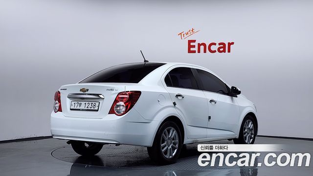 Chevrolet Aveo 2013 thumb 3