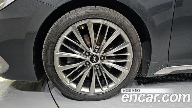 Hyundai Grandeur 2017 thumb 6