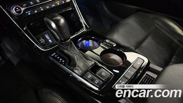Hyundai Grandeur 2017 thumb 10