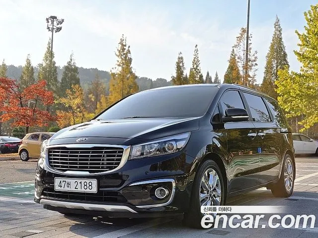 Kia Carnival 2014 thumb 12