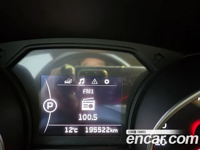 Kia Carnival 2014 thumb 9