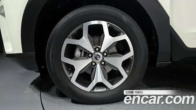 SsangYong Torres 2022 thumb 5