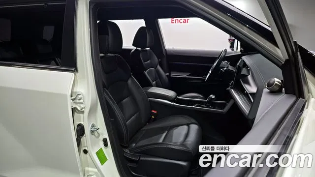 SsangYong Torres 2022 thumb 10