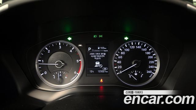 Hyundai Santa Fe 2018 thumb 8