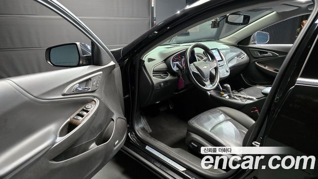 Chevrolet Malibu 2017 thumb 12