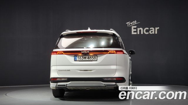 Kia Carnival 2020 thumb 4