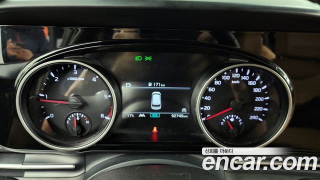 Kia Carnival 2020 thumb 8