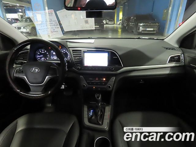 Hyundai Avante 2016 thumb 6