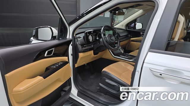 Kia Carnival 2021 thumb 11