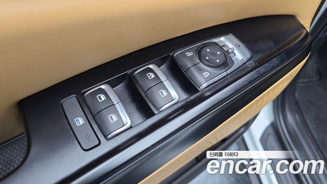 Kia Carnival 2021 thumb 12