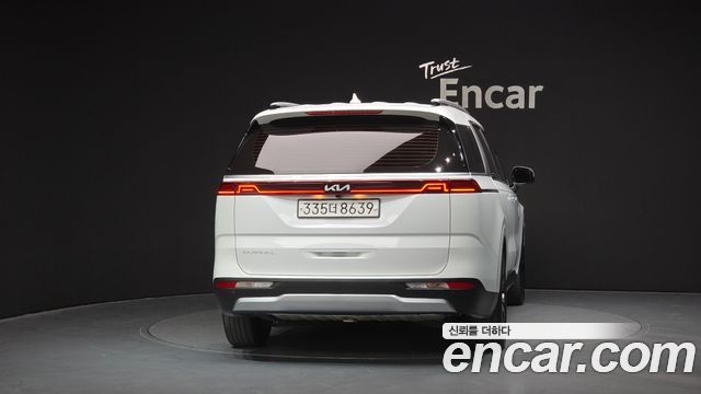 Kia Carnival 2021 thumb 5