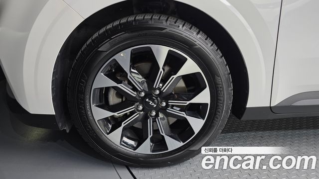 Kia Carnival 2021 thumb 6