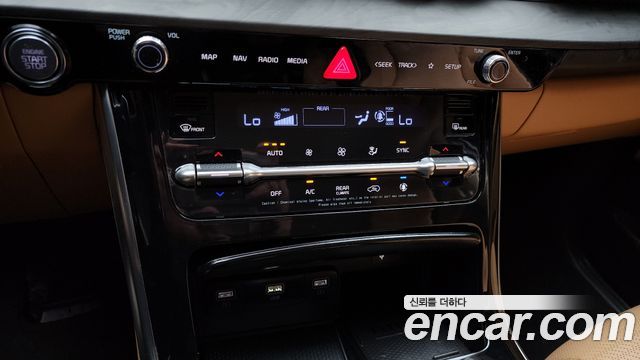 Kia Carnival 2021 thumb 12