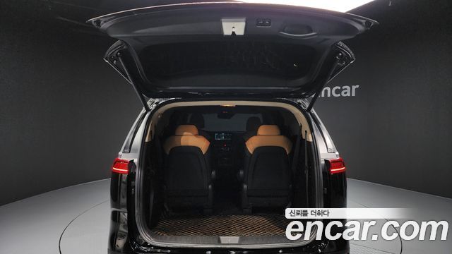 Kia Carnival 2021 thumb 11