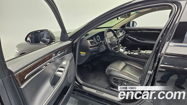 Genesis G90 2019 thumb 11