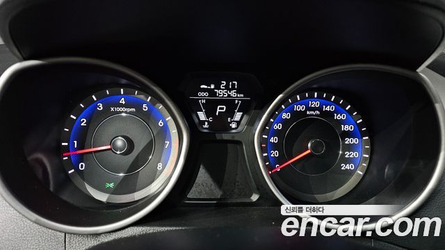 Hyundai Avante 2013 thumb 9