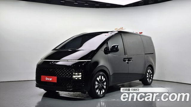 Hyundai Staria 2021 thumb 2