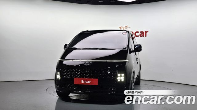 Hyundai Staria 2021 thumb 4
