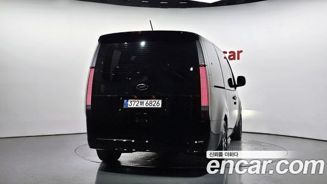 Hyundai Staria 2021 thumb 5