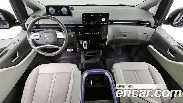 Hyundai Staria 2021 thumb 8