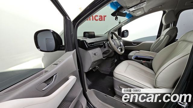 Hyundai Staria 2021 thumb 11