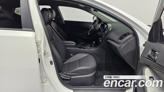 Kia K5 2015 thumb 11