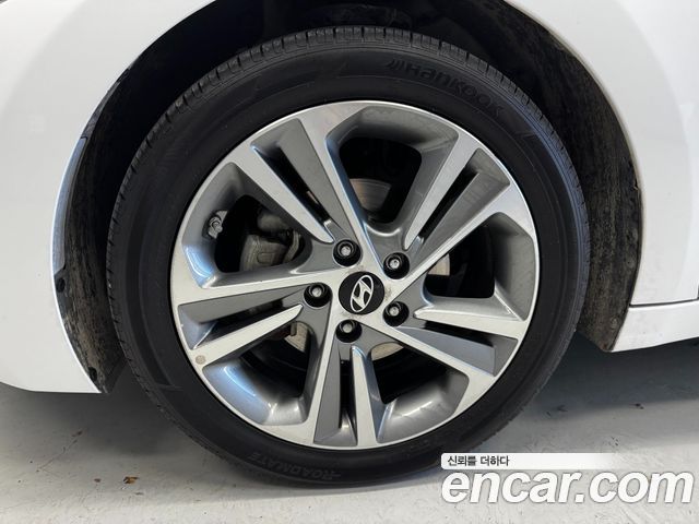 Hyundai Avante 2018 thumb 5