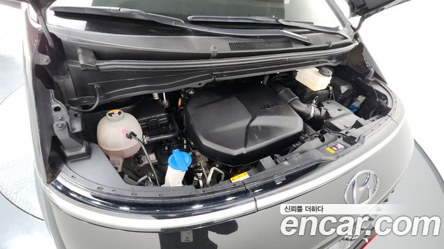 Hyundai Staria 2021 thumb 7