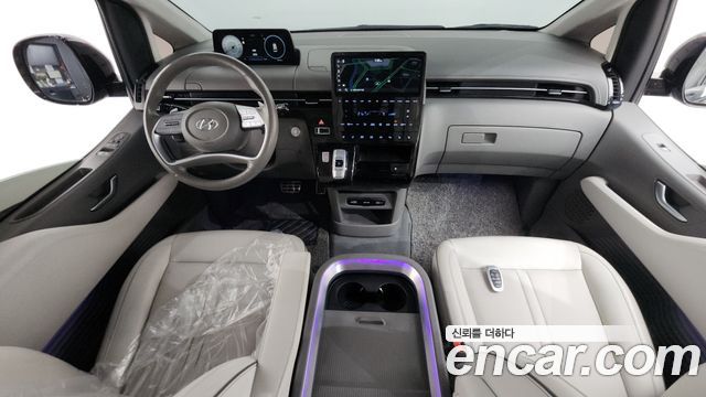 Hyundai Staria 2021 thumb 8