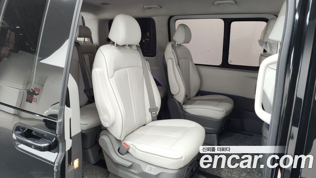 Hyundai Staria 2021 thumb 12